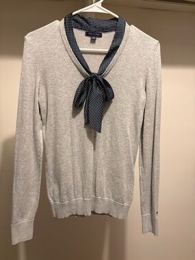 Tommy Hilfiger Light Gray V-Neck Sweater with Navy Polka Dot Tie